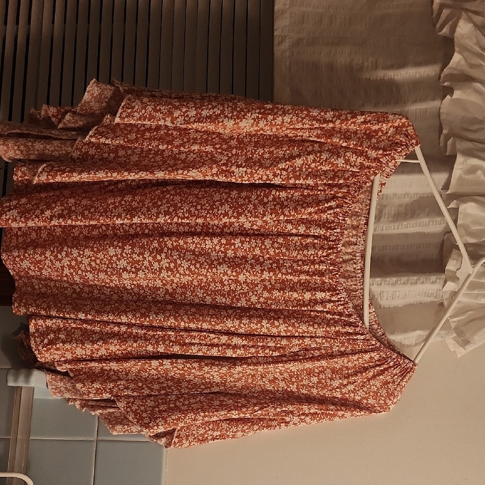 SHEIN Red Floral Women's Top